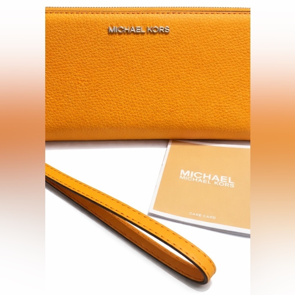 NWT-Michael Kors Jet set Travel Continental Wristlet/wallet - Picture 2 of 7